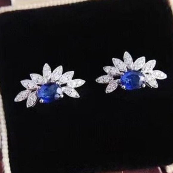 Shiny Flower Shape CZ Trendy Mini Stone Stud Earring for Women, HA4499
